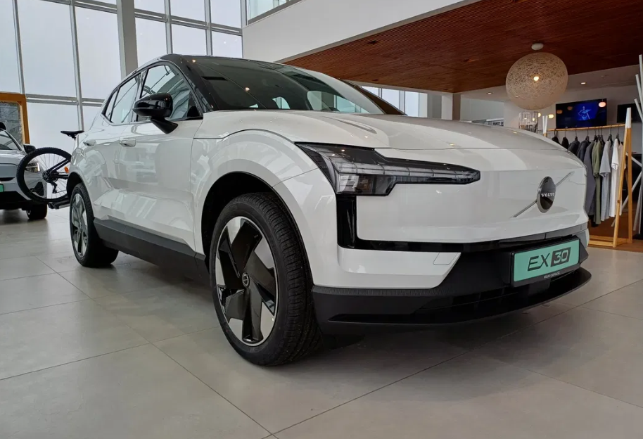 Volvo EX30